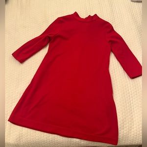 Valentine’s Day Dress! Cute little shift dress in size 7, worn only a few times.